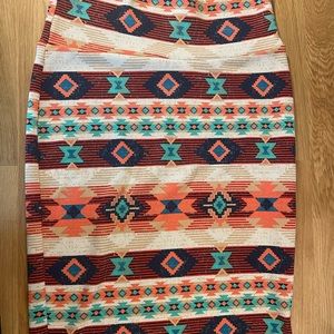 Beautiful Aztec print pencil skirt. Great condition!